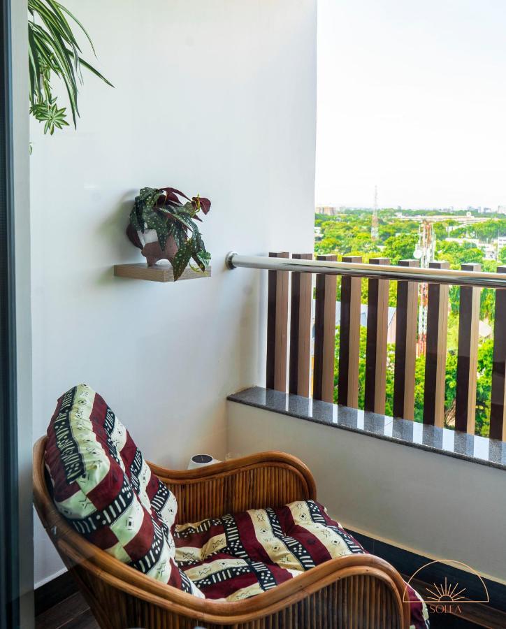 Solea 1 Bedroom Apartment - Central, Comfortable, Cozy, Balcony, Pool, Gym Аккра Экстерьер фото
